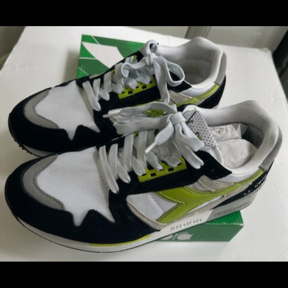 Diadora mens Olympian sneakers shoes casual-White/Acid green
8USA